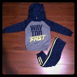 Carter’s toddler sweatsuit